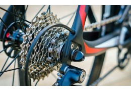 Reinigen und Schmieren der Fahrradkette: Unverzichtbare Produkte für optimale Leistung