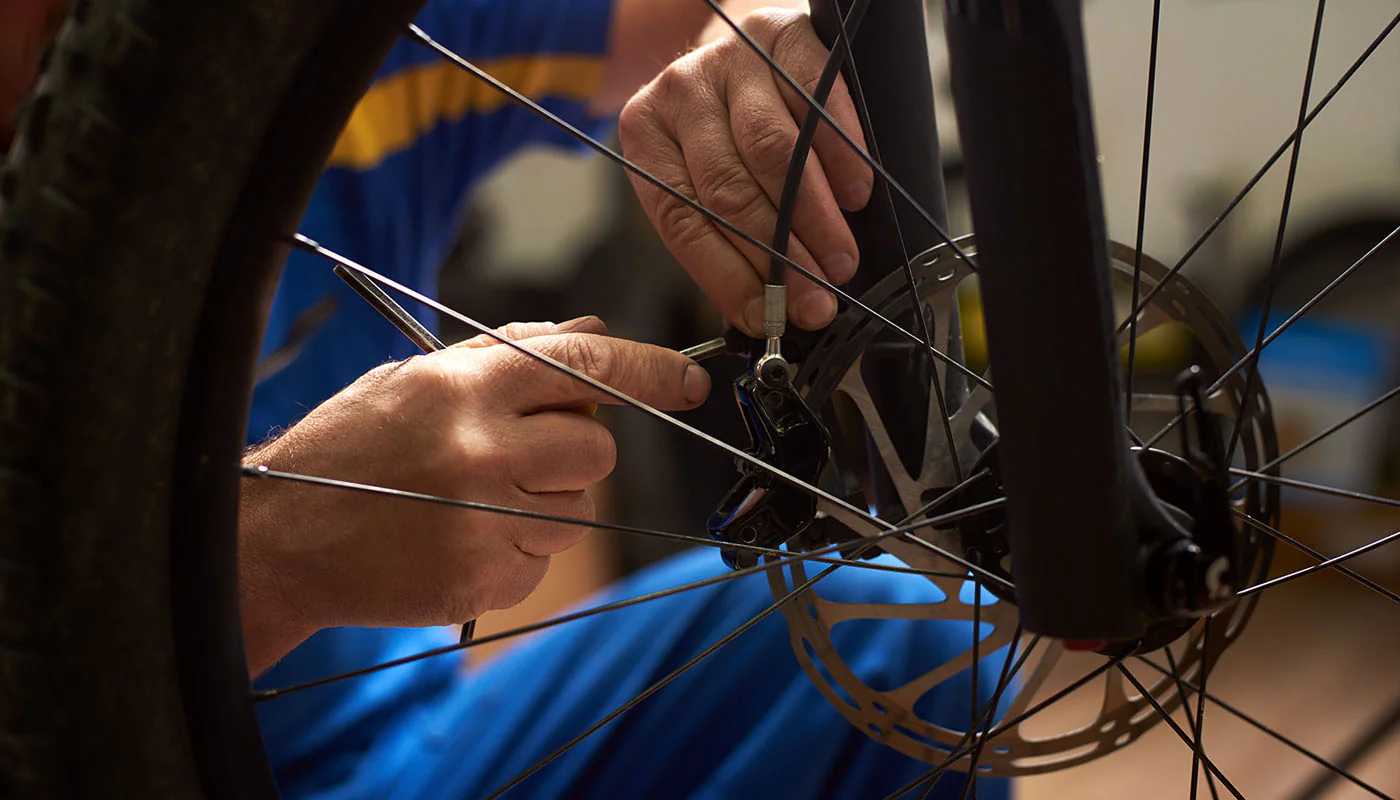 How to clean bicycle brakes effectively?